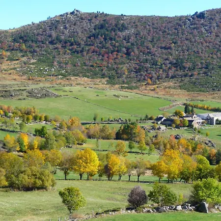 Le Millepertuis 2/4 Pers à Finiels * Le Pont-de-Montvert